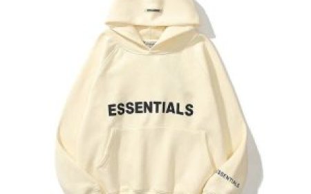 Essentials Hoodie – Iconic Comfort & Simplicity